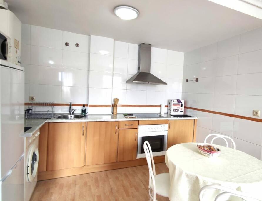 Apartamento La Emisora Ponferrada Exterior foto